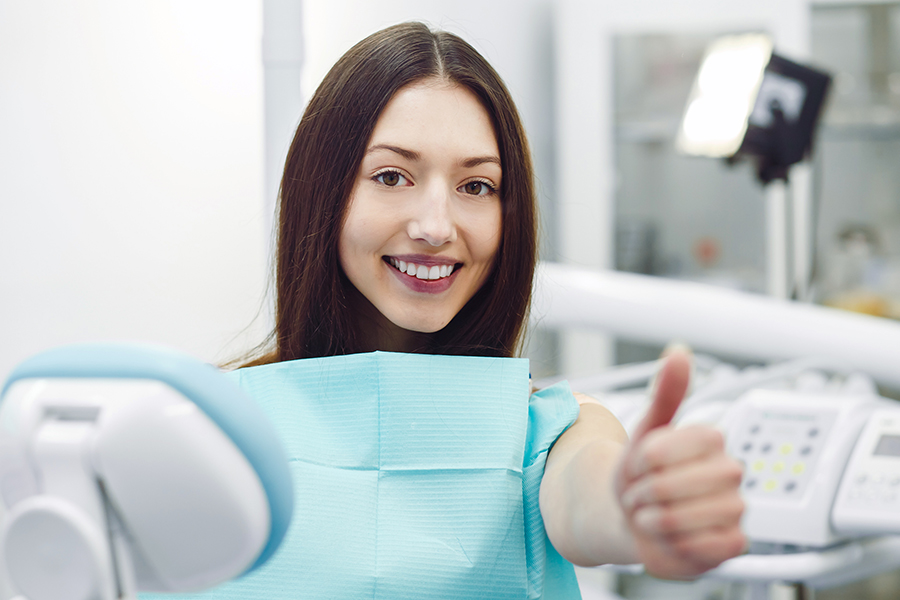 Do Dental Implants Hurt? (What you should know about them) Smyl Manatee